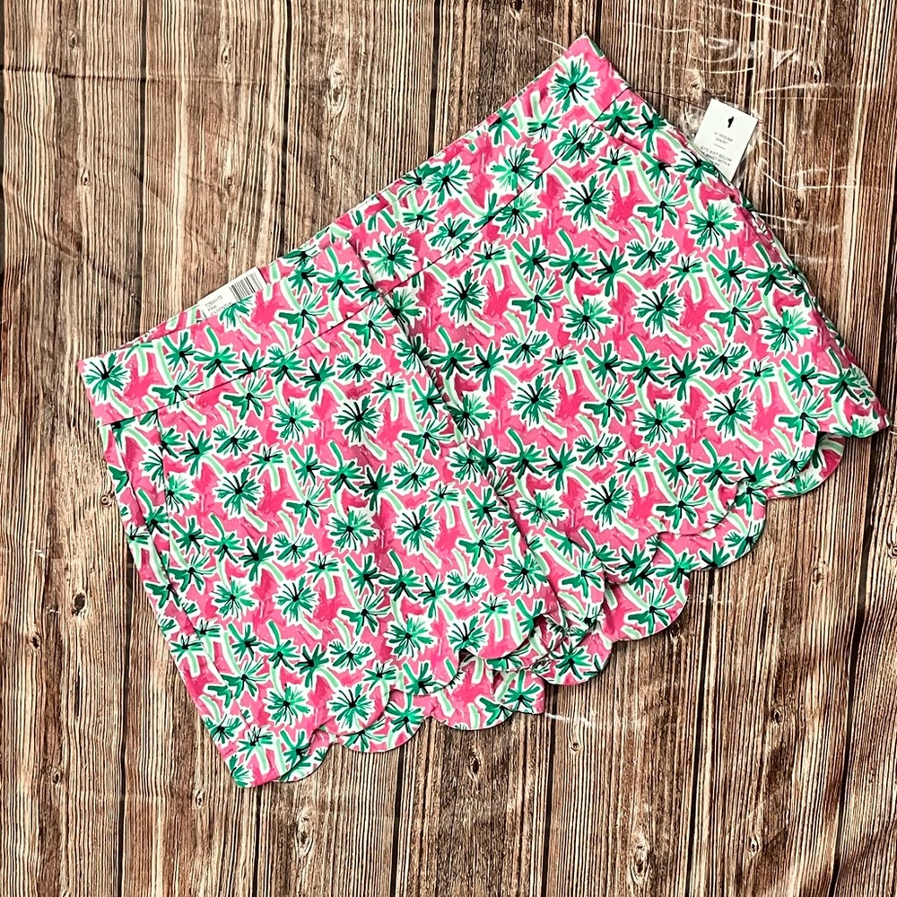 Palm tree shorts by crown and ivy